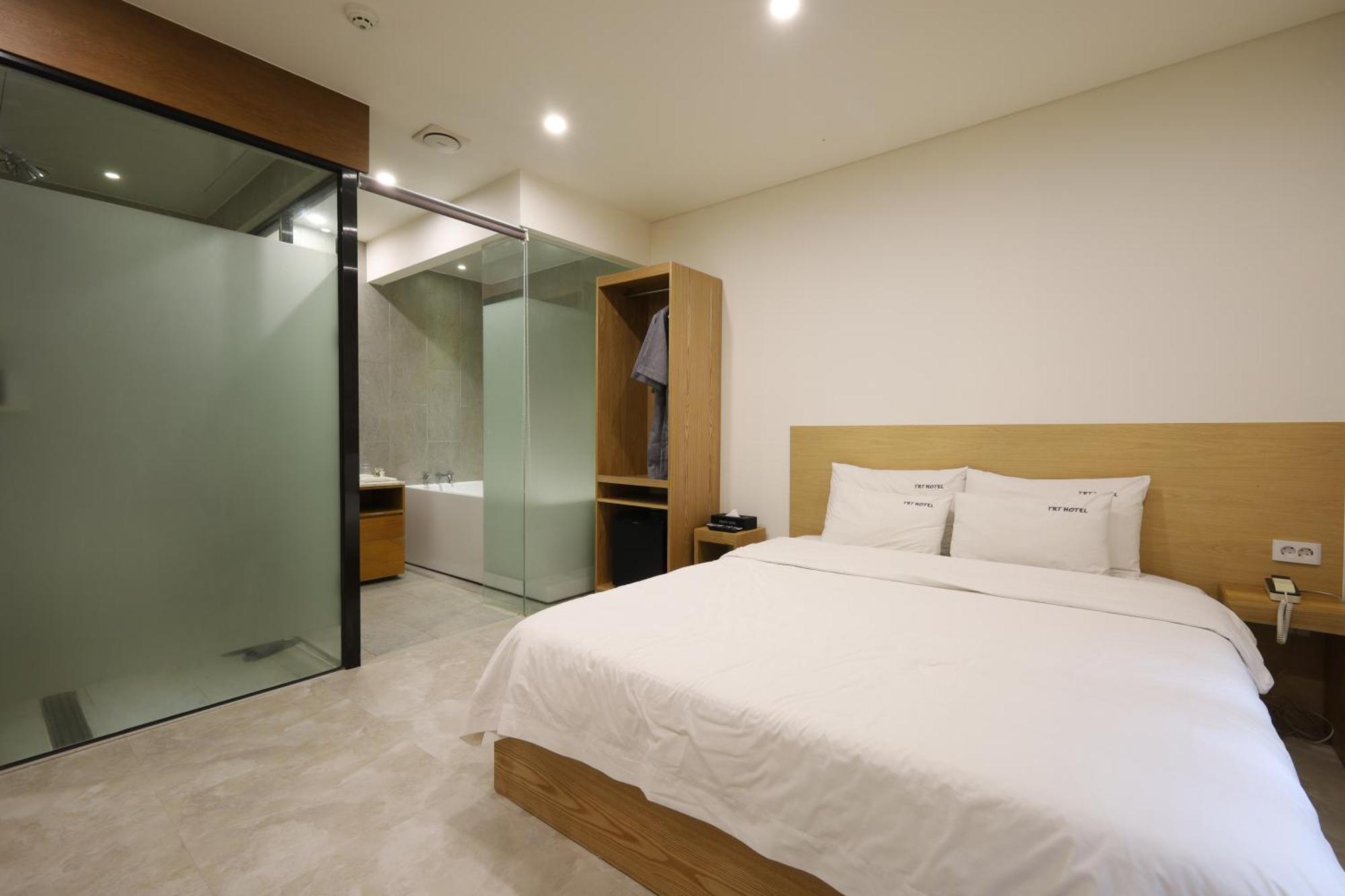 Trt Hotel Busan Esterno foto