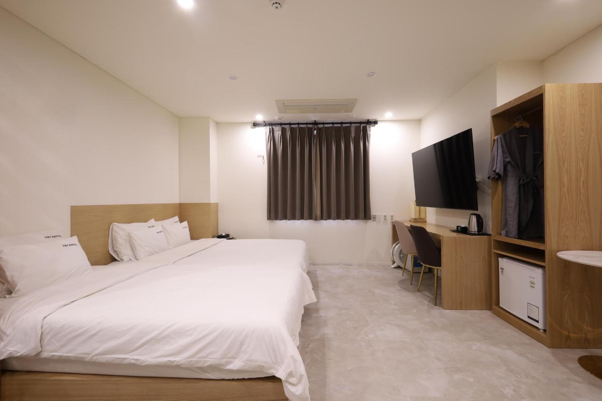 Trt Hotel Busan Esterno foto